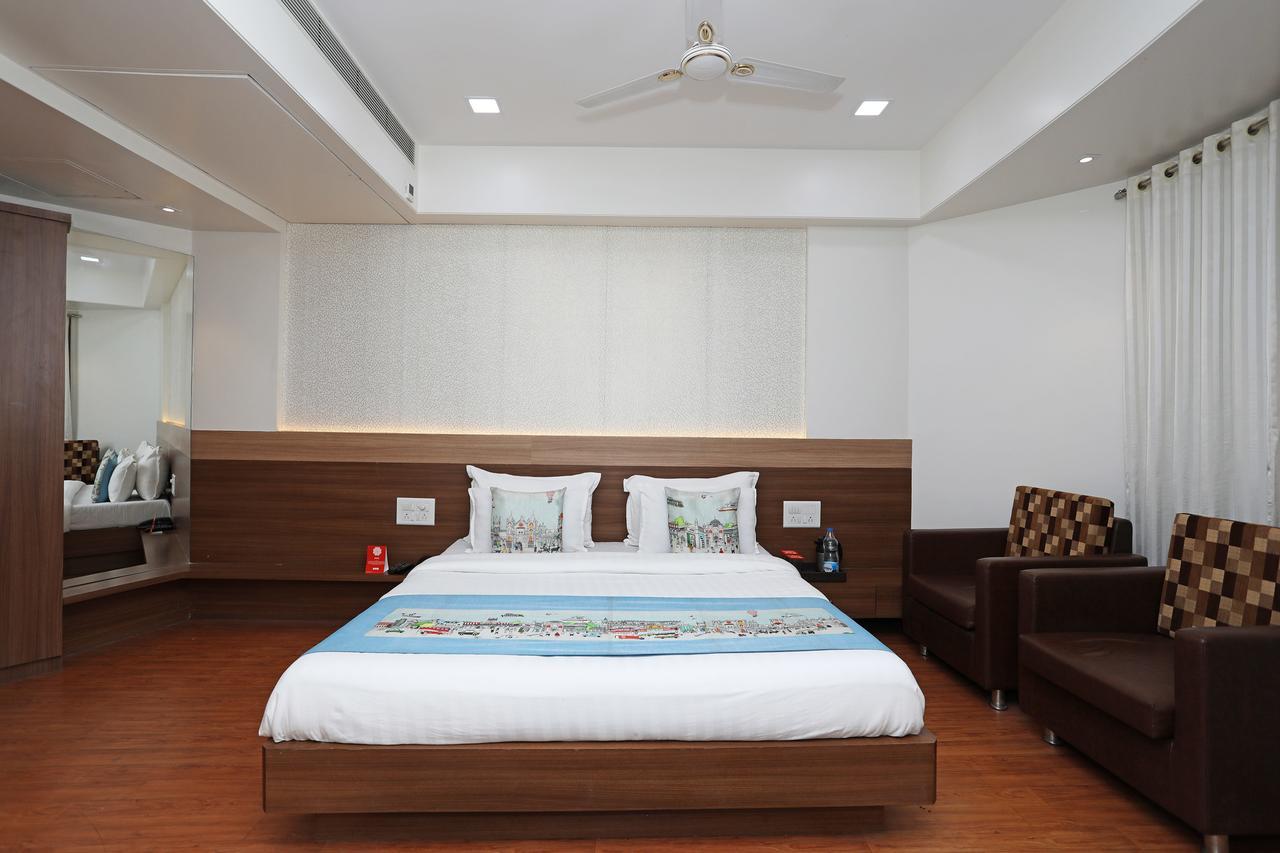 Oyo 10672 Hotel Riviera Nashik Zewnętrze zdjęcie