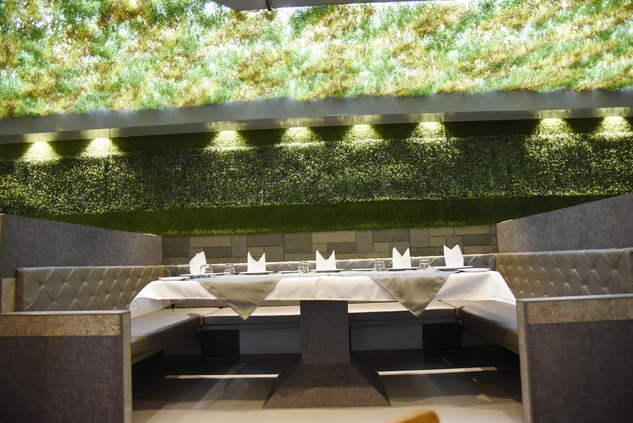 Oyo 10672 Hotel Riviera Nashik Zewnętrze zdjęcie