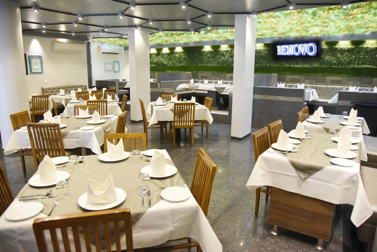 Oyo 10672 Hotel Riviera Nashik Zewnętrze zdjęcie