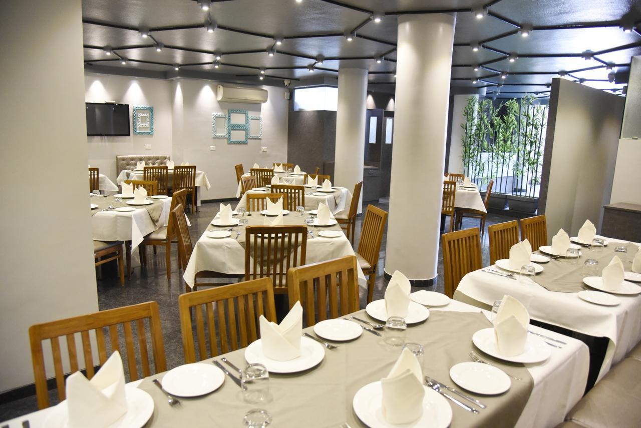Oyo 10672 Hotel Riviera Nashik Zewnętrze zdjęcie