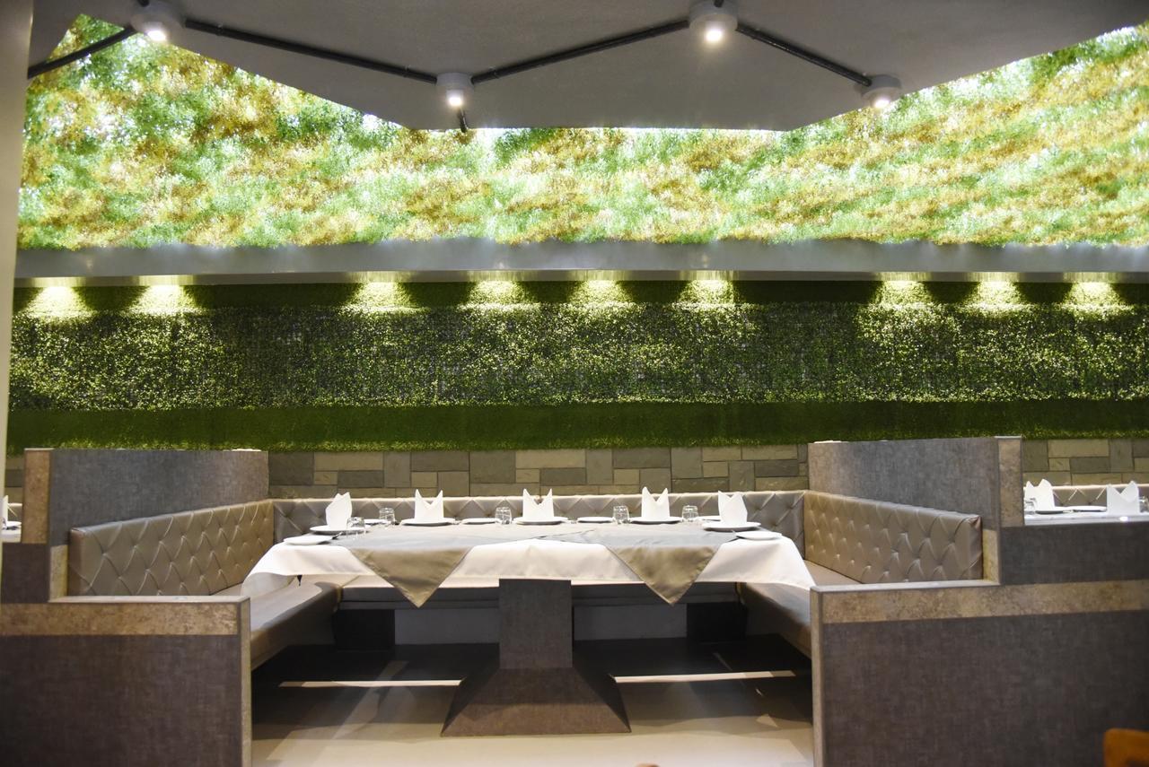 Oyo 10672 Hotel Riviera Nashik Zewnętrze zdjęcie