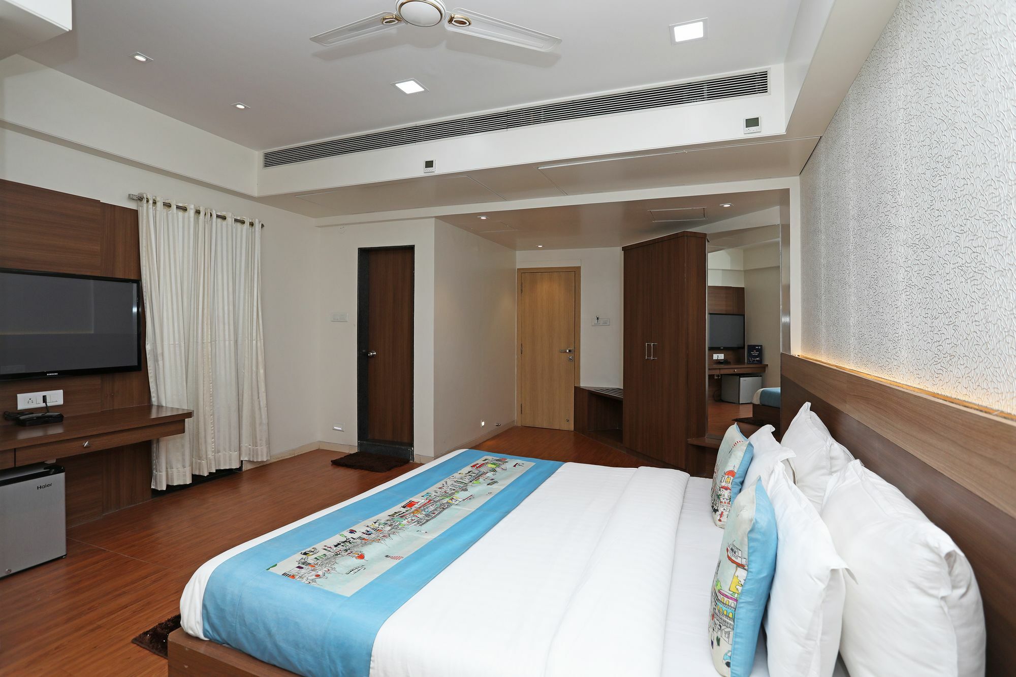 Oyo 10672 Hotel Riviera Nashik Zewnętrze zdjęcie