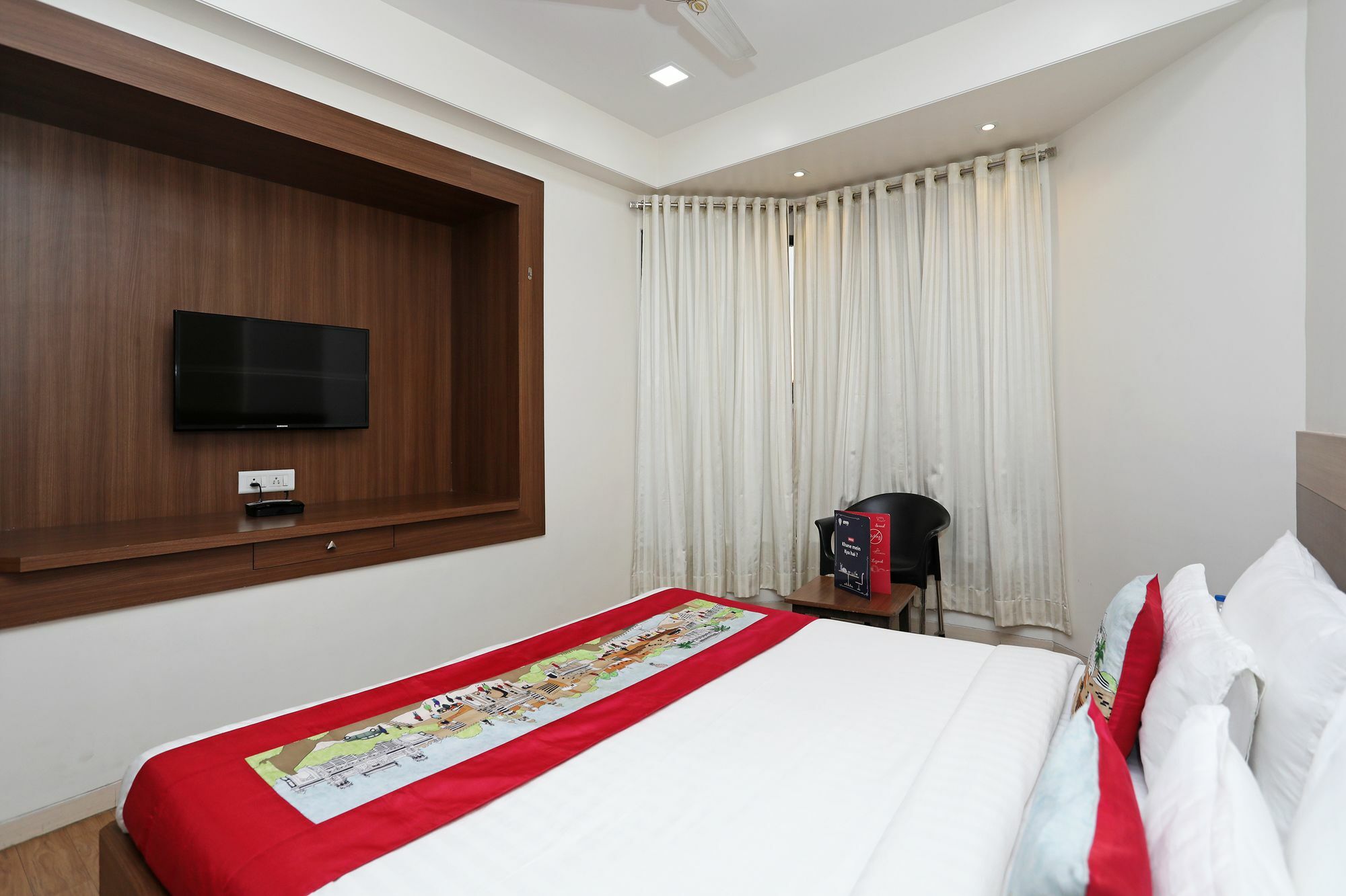 Oyo 10672 Hotel Riviera Nashik Zewnętrze zdjęcie